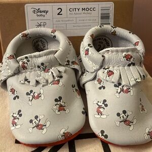 Disney Baby Mickey Mouse Gray Moccasins Freshly Picked size 2 (c4) soft sole